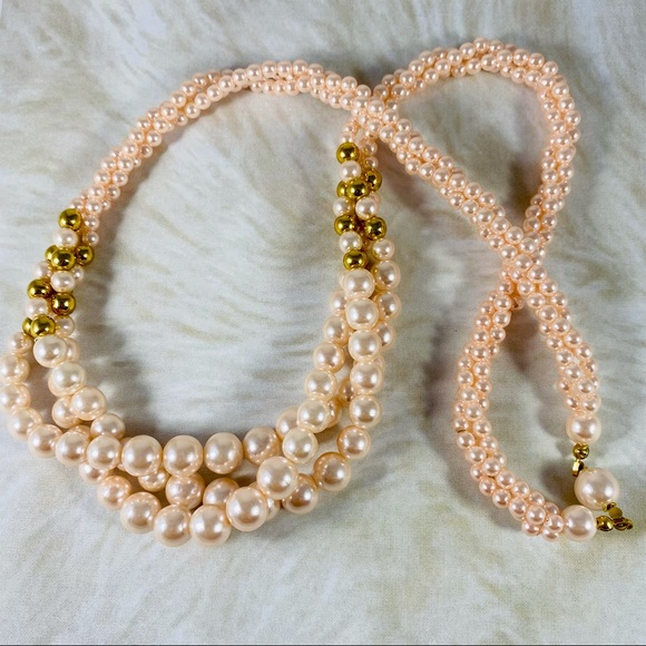 Vintage Jewelry - Vintage multi strand peach and gold twist necklace